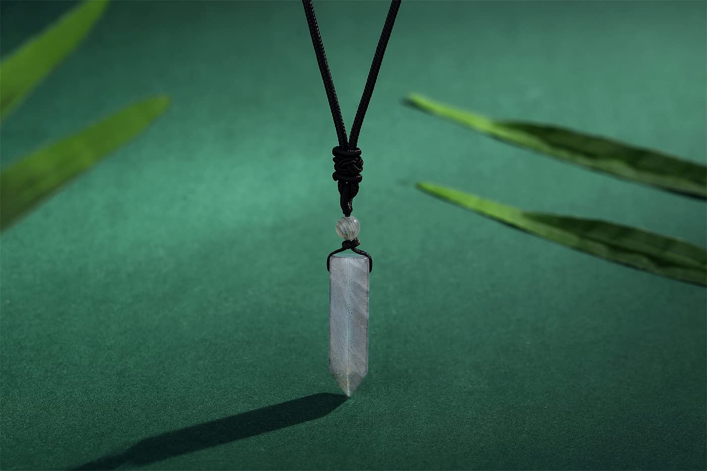 XIANNVXI Labradorite Moonstone Necklace Moonstone Gemstone Stone Pendant Healing Crystals Necklace Mens Jewellery - Image 2