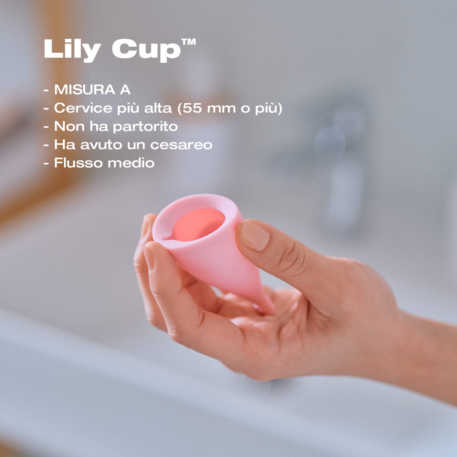 Intimina Lily Cup Size A: Coppetta Mestruale Sottile, Menstrual Cup Utilizzabile per un Massimo di 8 ore, Coppa Mestruale per Raccogliere il Flusso, Coppetta Mestruale Morbida