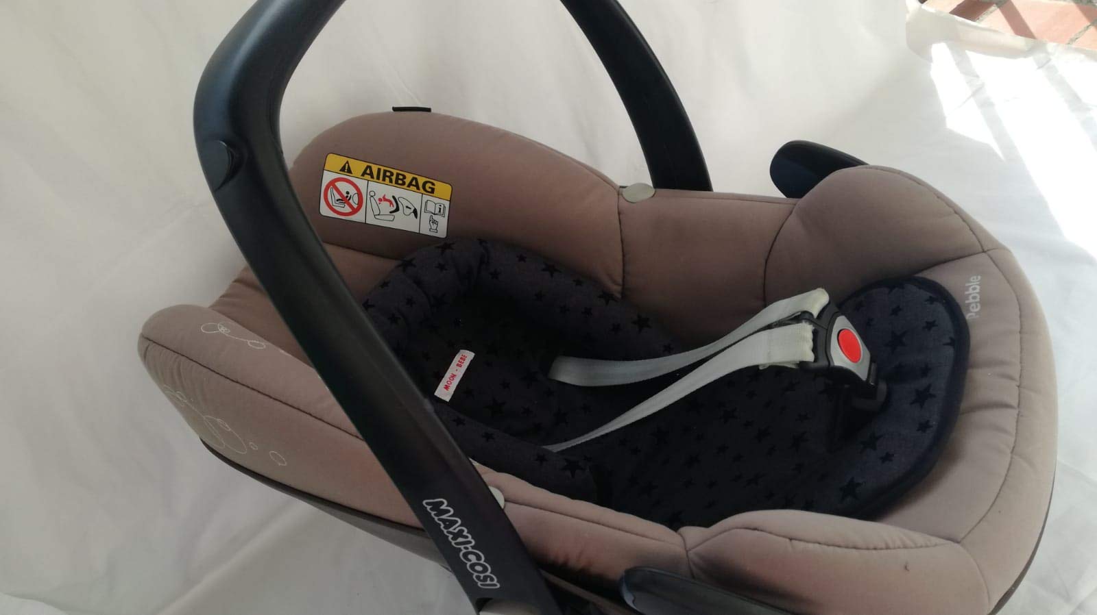 MOON-BEBE reducteur universel pour maxi cosi et poussette (NOIR)