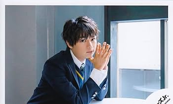 大西流星　公式写真 Amazon.co.jp: なにわ男子 公式 生 写真（大西流星）J00289