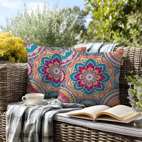 Gnoxaris Outdoor Kissenbezug Wasserfest Outdoor Kissen Wetterfest Dekorative Gartenkissen 45x45 cm Bunte Mandalas Wasserdicht Kissenbezüge 2er Set für Garten Sofa Wohnzimmer Bett
