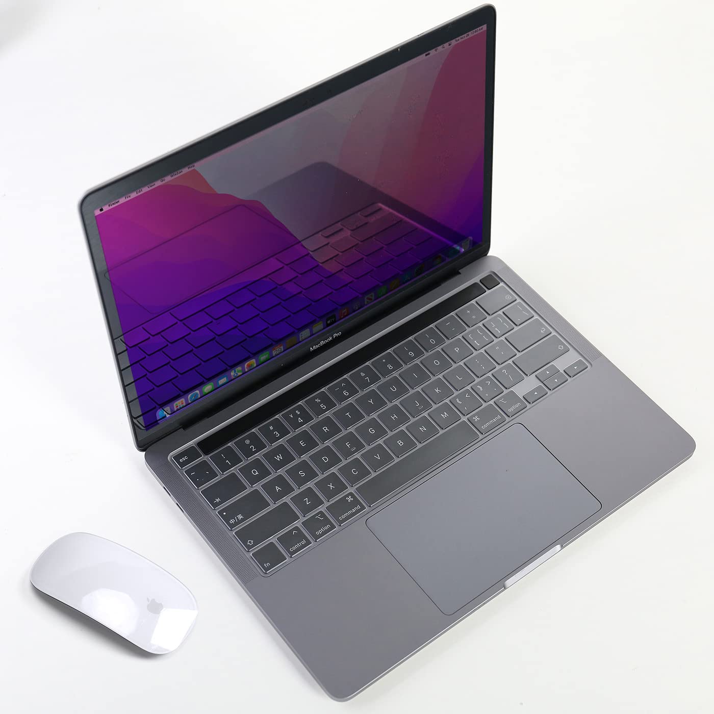 Ksriylm MacBook Pro 13 Inch Case With Keyboard Cover - Elegant 3D Leaves Design, Hard Shell, Compatible With M2 2023-2016 Models, Green