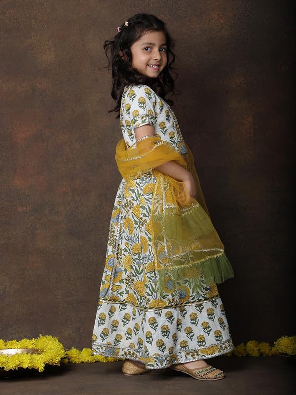 Image of superminis Girls Cotton Floral Printed Gotta Work 3 /4 Sleeves Flared Design Kurti & Sharara Set