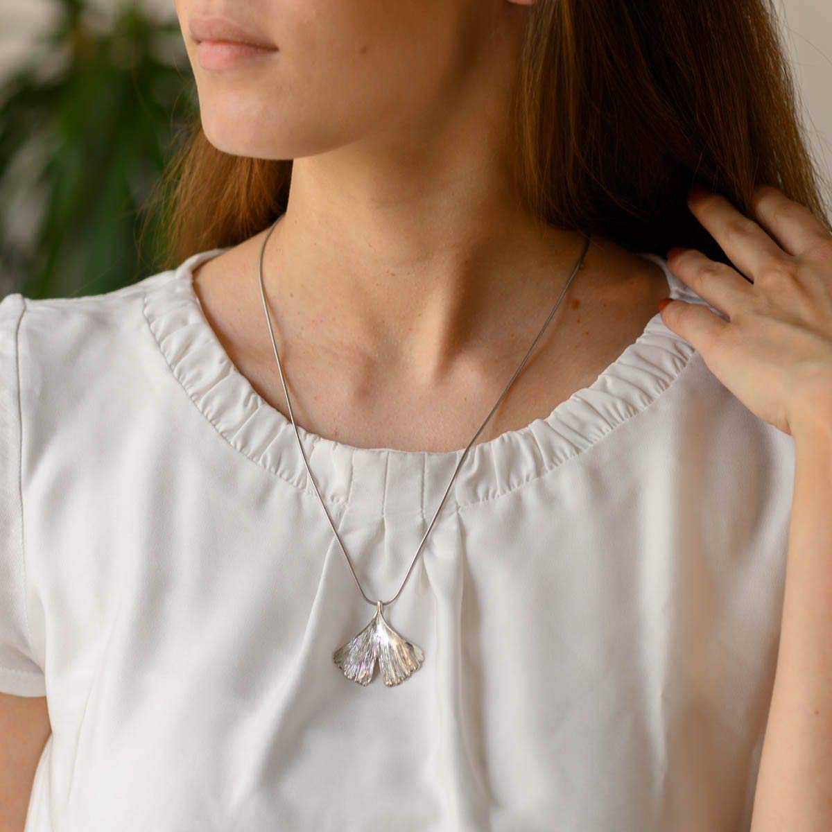 Materia Gingko - Ciondolo da donna, in argento 925, oro rosa, a scelta, con catena, 35 x 34 mm, Rodiato