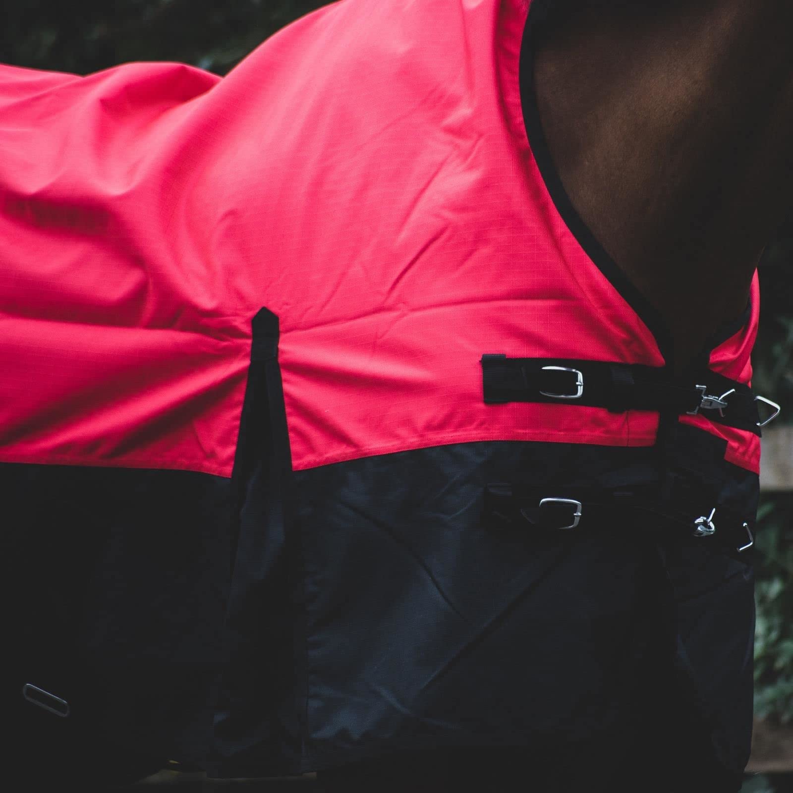 Equitack 1200D Winterdecke Pferd, 155cm | 100g Highneck Regendecke Pferd mit Fleece | wasserdichte Outdoordecke Pferd |Rot/Schwarz