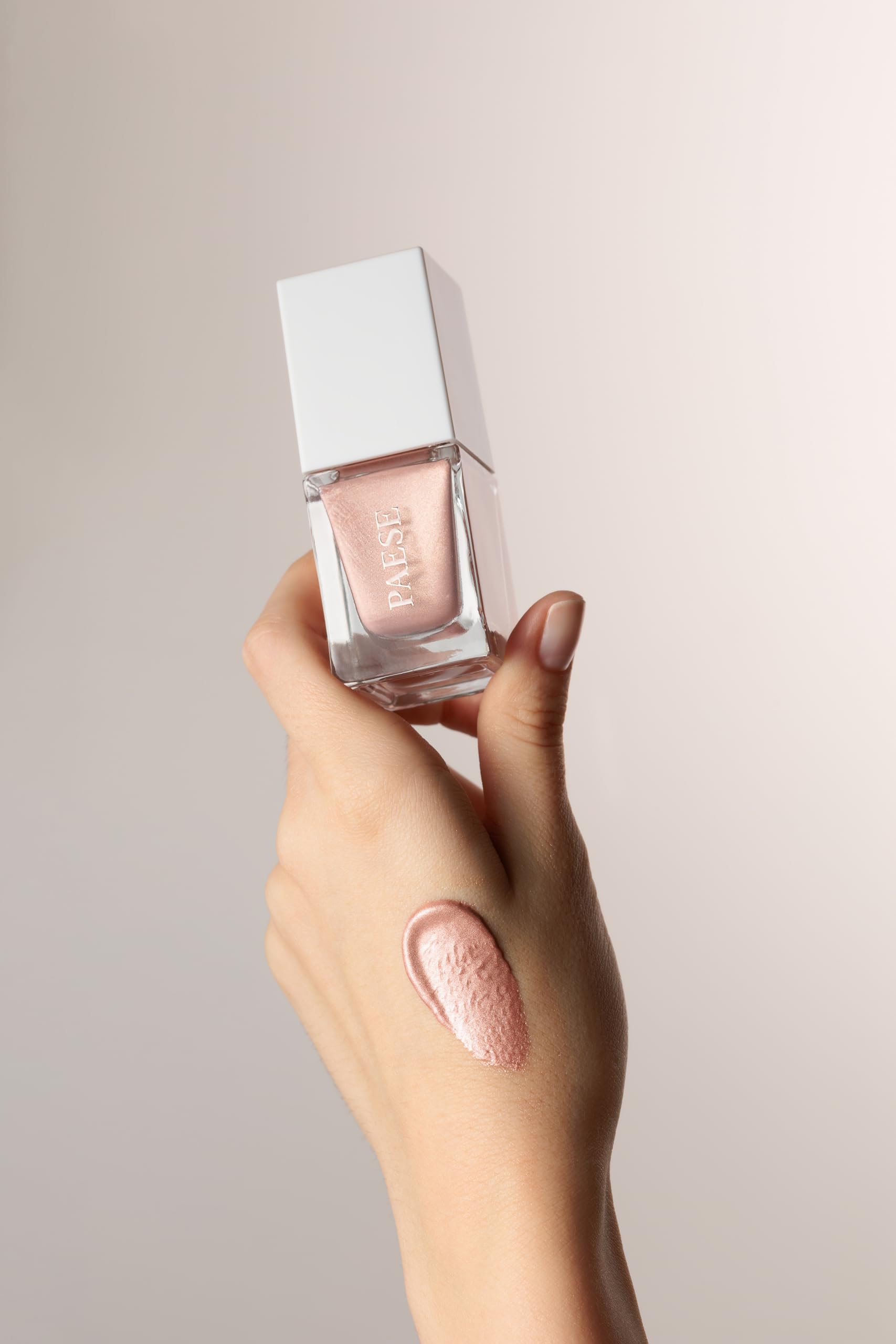 Paese CosmeticsLiquid Highlighter Glowerous Limited Edition.