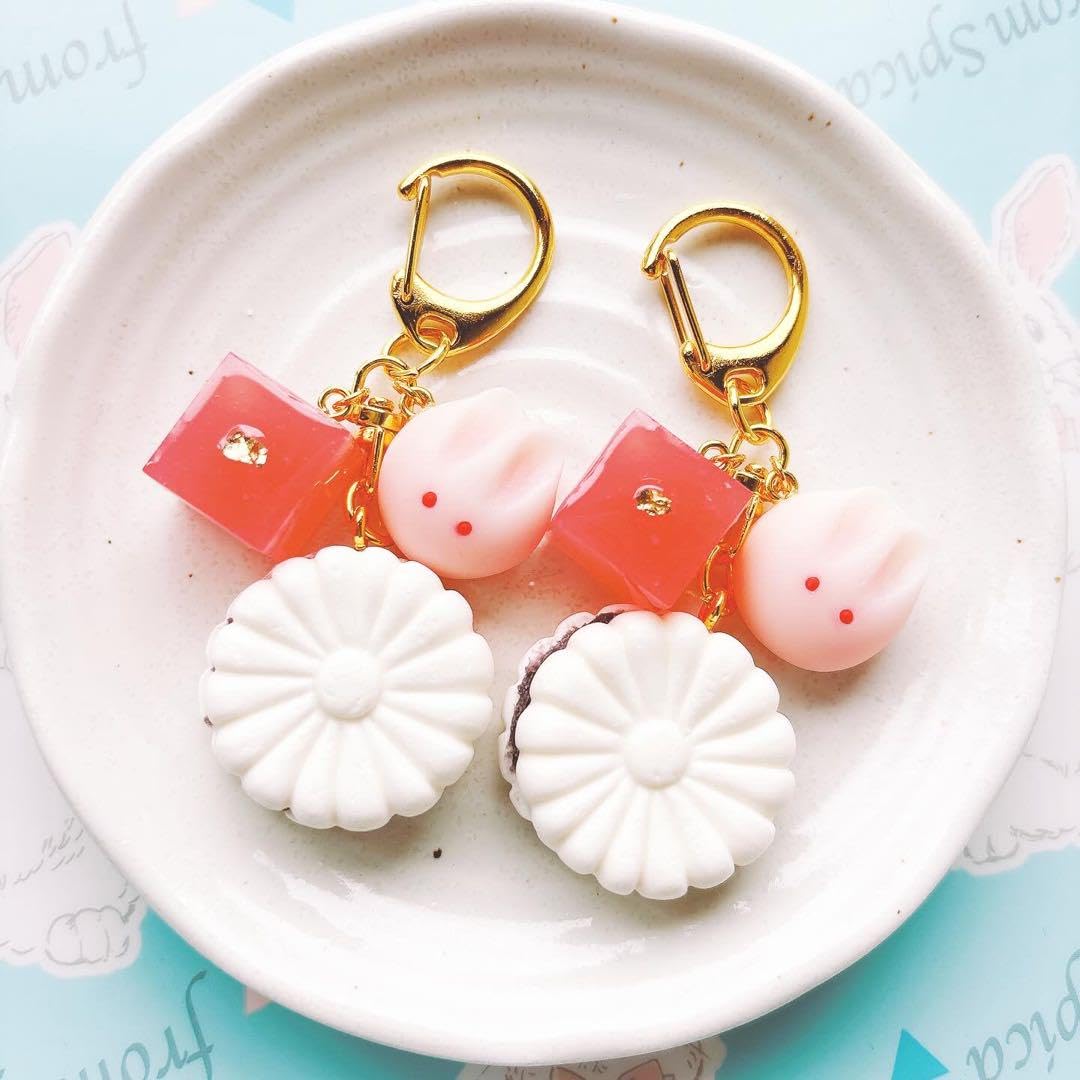 雪うさぎ饅頭　ピンク　うさぎ　フェイクスイーツ　樹脂粘土　和菓子　チャーム 雪うさぎ饅頭ピンクうさぎフェイクスイーツ樹脂粘土和菓子チャーム