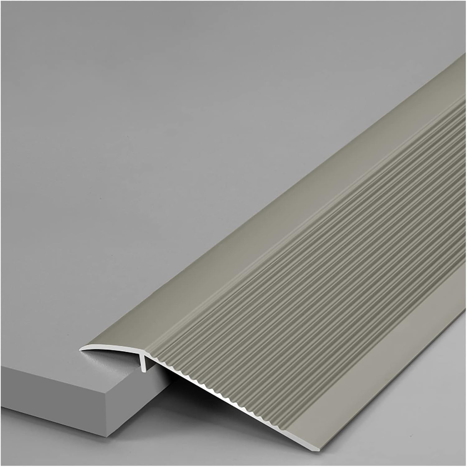 Remys Bronze Heavy Duty Non-Slip Cuttable Metal Flooring Edge Trim,Doorway Floor Transition Strip For Wood To Tile/Tile To Tile/Carpet To Tile, 90Cm/35.4Inch Length(Bronze)