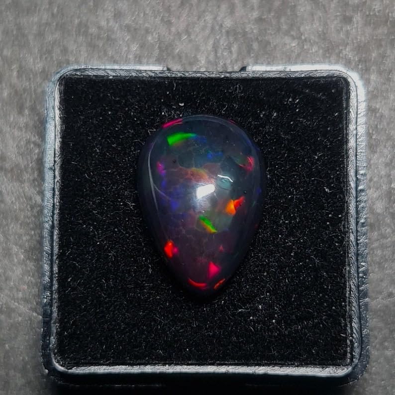 Cabochon d'opale éthiopienne noire AAA pour bijoux d'exception
