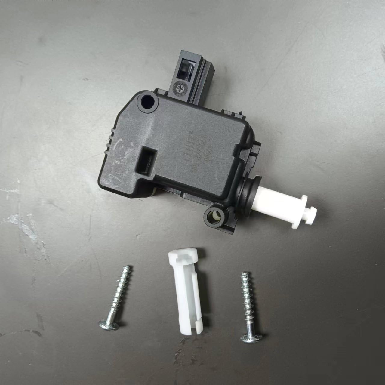 TRUNK MOTOR 3B5827061C 3B5 827 061C, Compatible with V-W