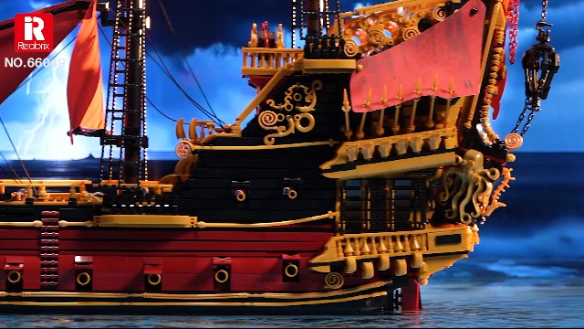 Reobrix Revenge Pirate Ship Building Block Set, Large Qeen Anns