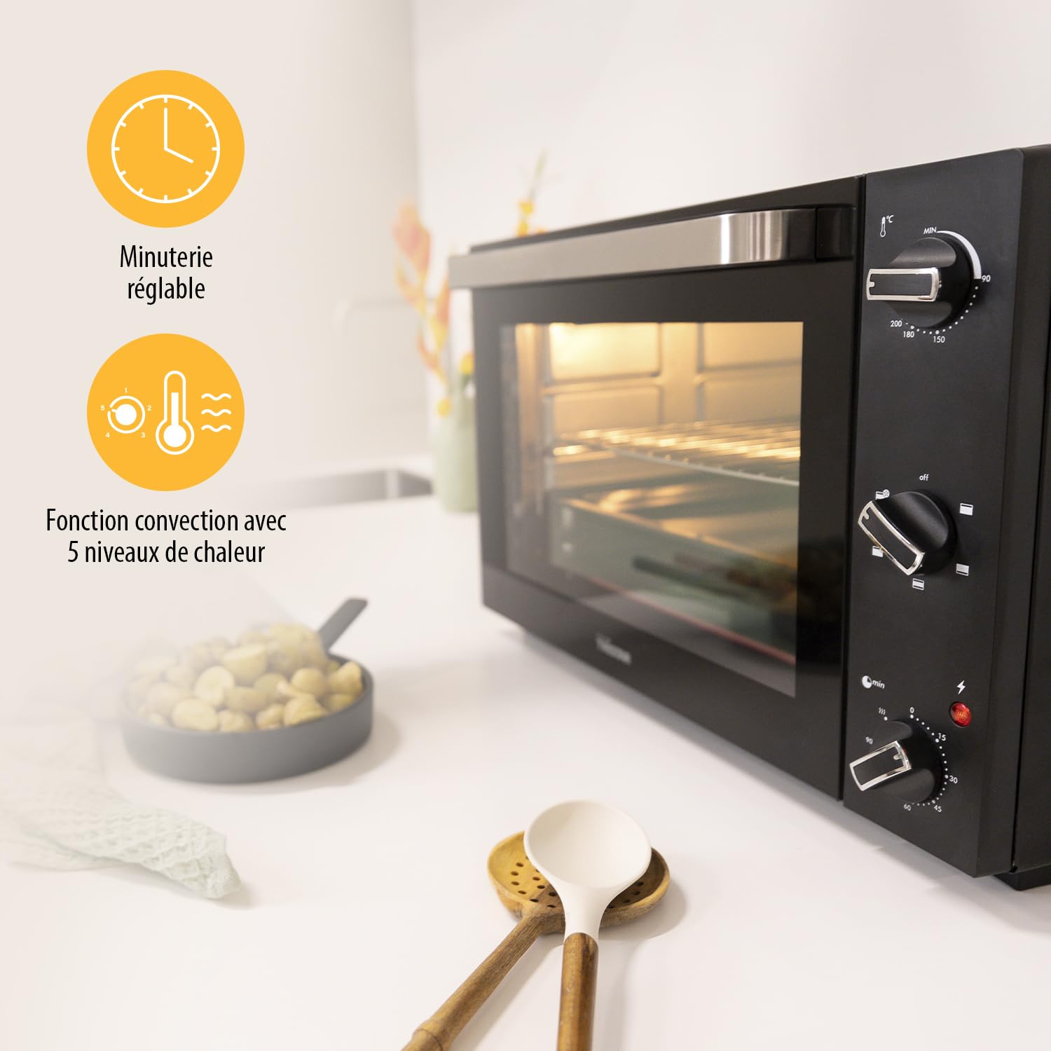 Tristar Four à convection, 2000 Watt, 60 L, Minuterie 90 min, avec Lampe Intérieure, Porte à Double Vitrage, Thermostat réglable jusqu’à 230°C, Accessoires inclus, OV-3640