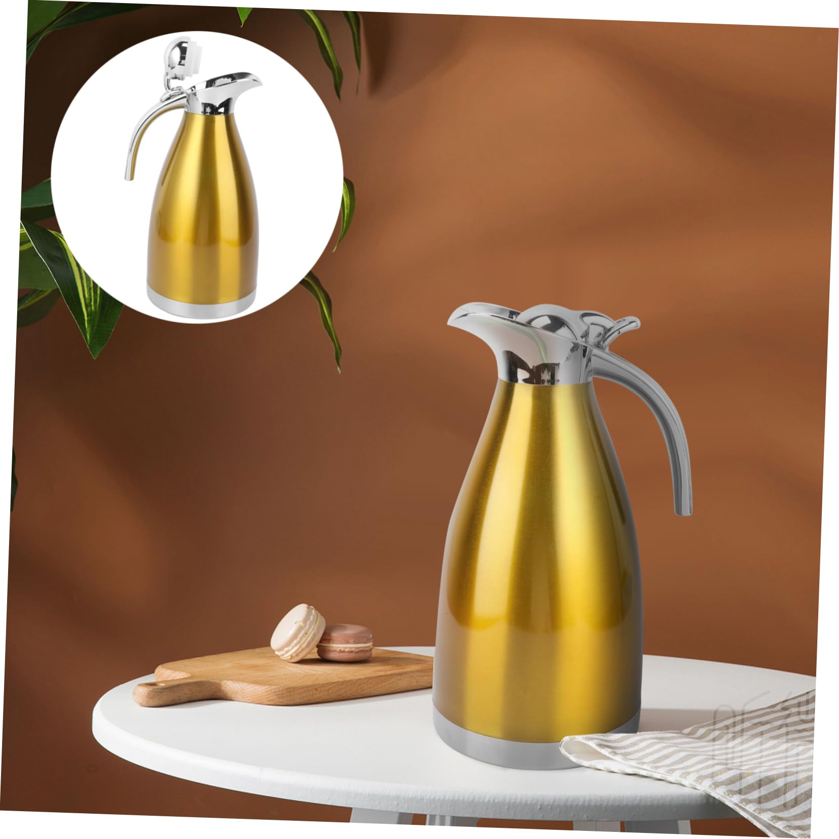 Goldene Thermosflasche 2000ml aus Edelstahl, Doppelwandig Vakuumisoliert