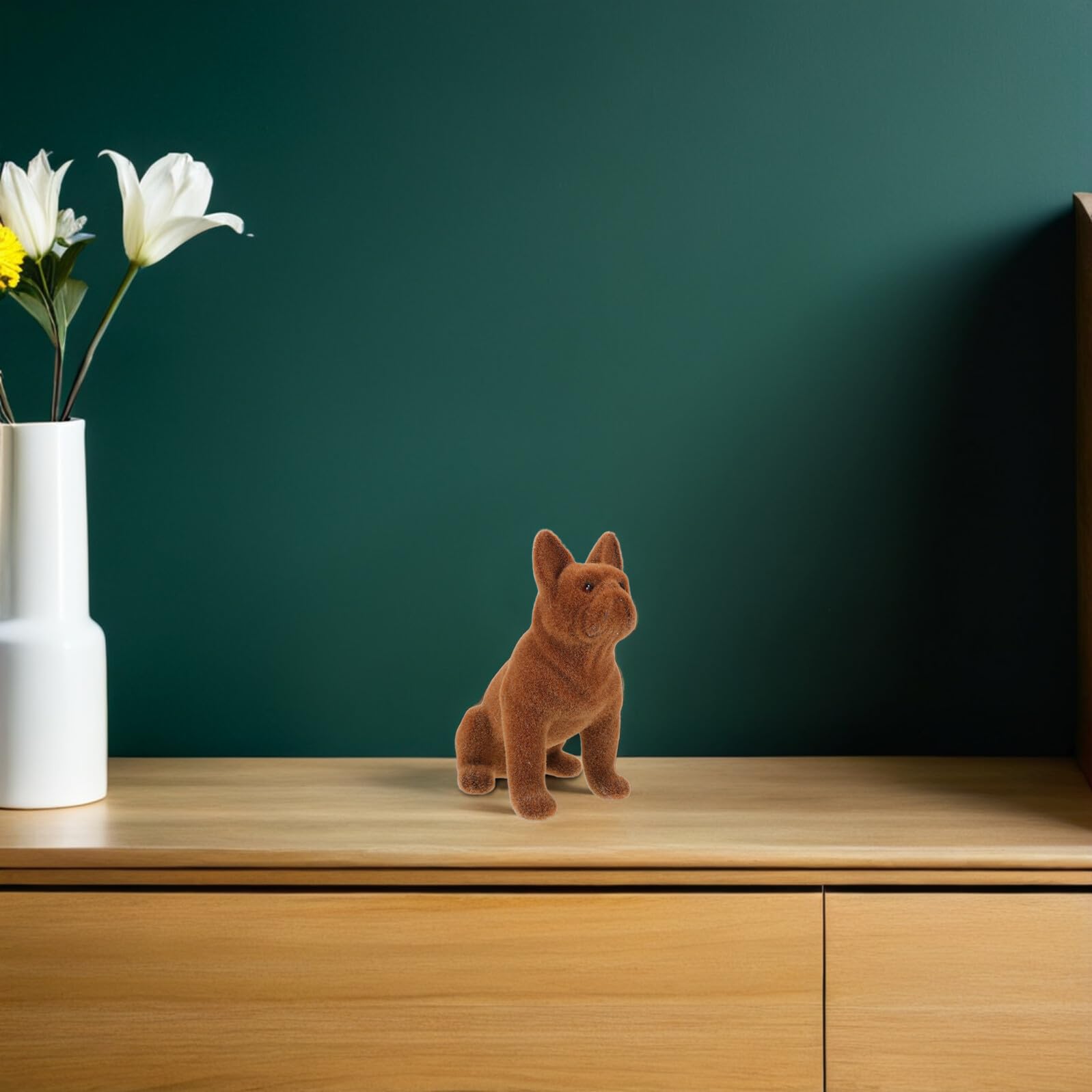 Statuetta di Cane in Resina Floccata, Design Realistico | Decorazione Versatile per Casa e Camere da Letto, Riproduzione Simulata Aspetto Artigianale e Ingombro Ridotto