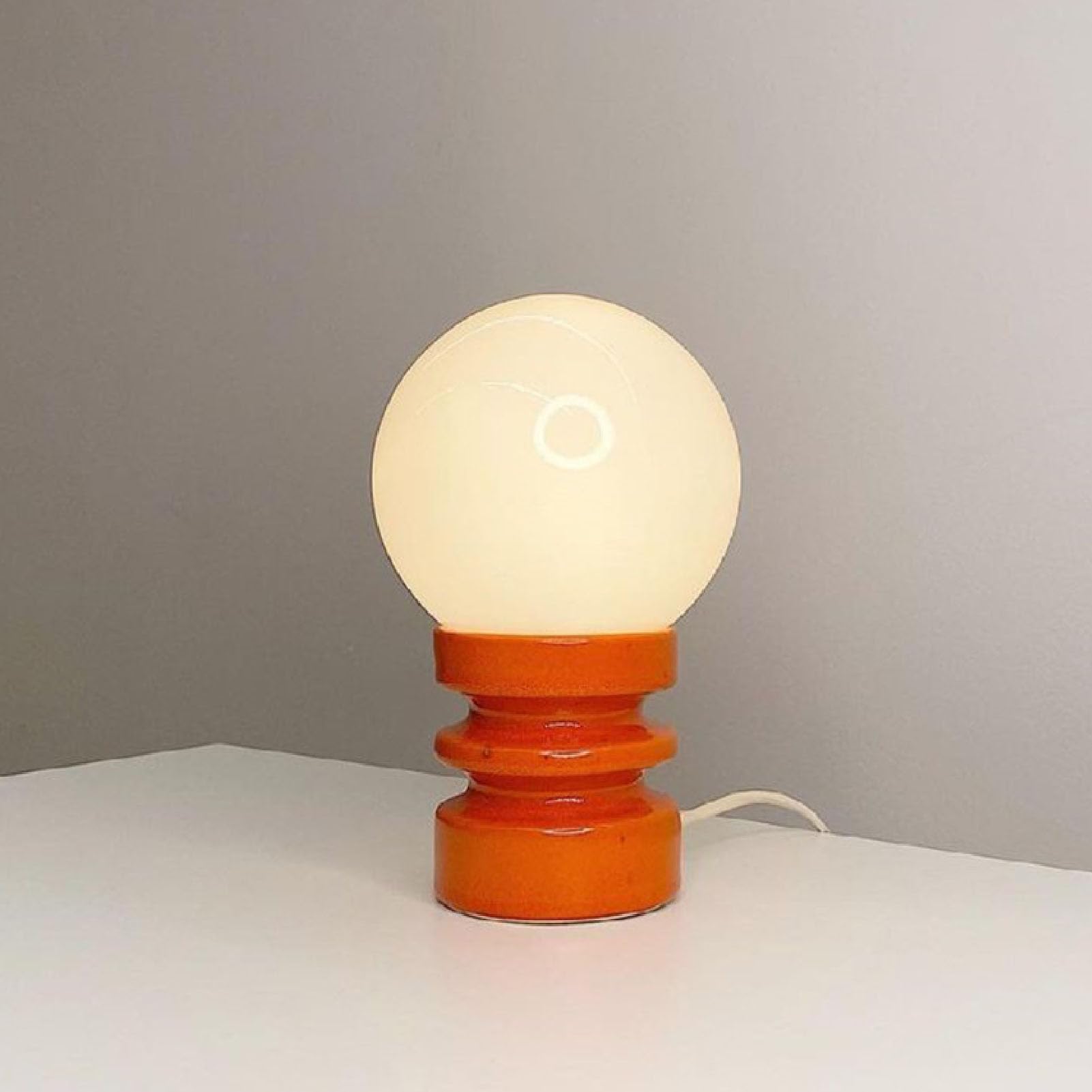 Pequeña Lámpara de Mesa de Bola Retro con Base de Madera Lámpara de Mesa Inalámbrica Portátil, Inalámbrica, Lámparas Táctiles de Mesita de Noche Pequeñas para Sala de Estar