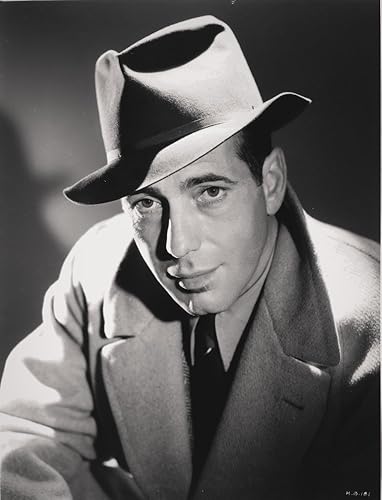 Miniatura 1 de Humphrey Bogart vistiendo un fedora Foto Print (8 x 10)