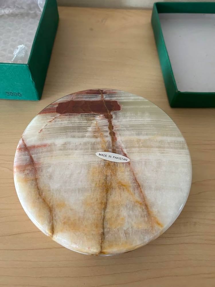 パキスタン産　オニキス　灰皿　アンティーク Amazon.co.jp: パキスタン産 オニキス 灰皿 アンティーク