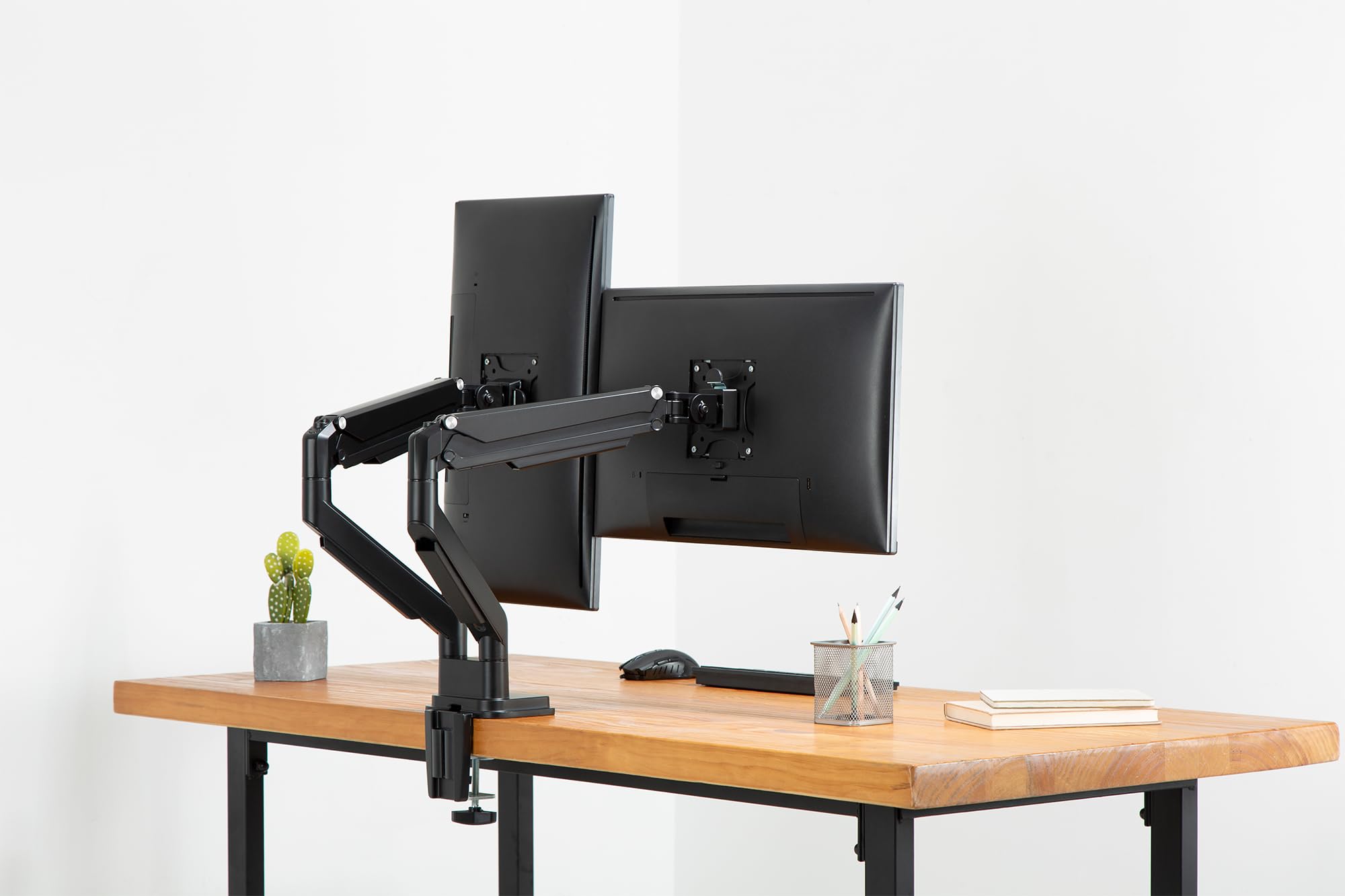 DIGITUS Universal Dual Monitorhalter mit Gasdruckfeder und Klemmbefestigung Schwarz