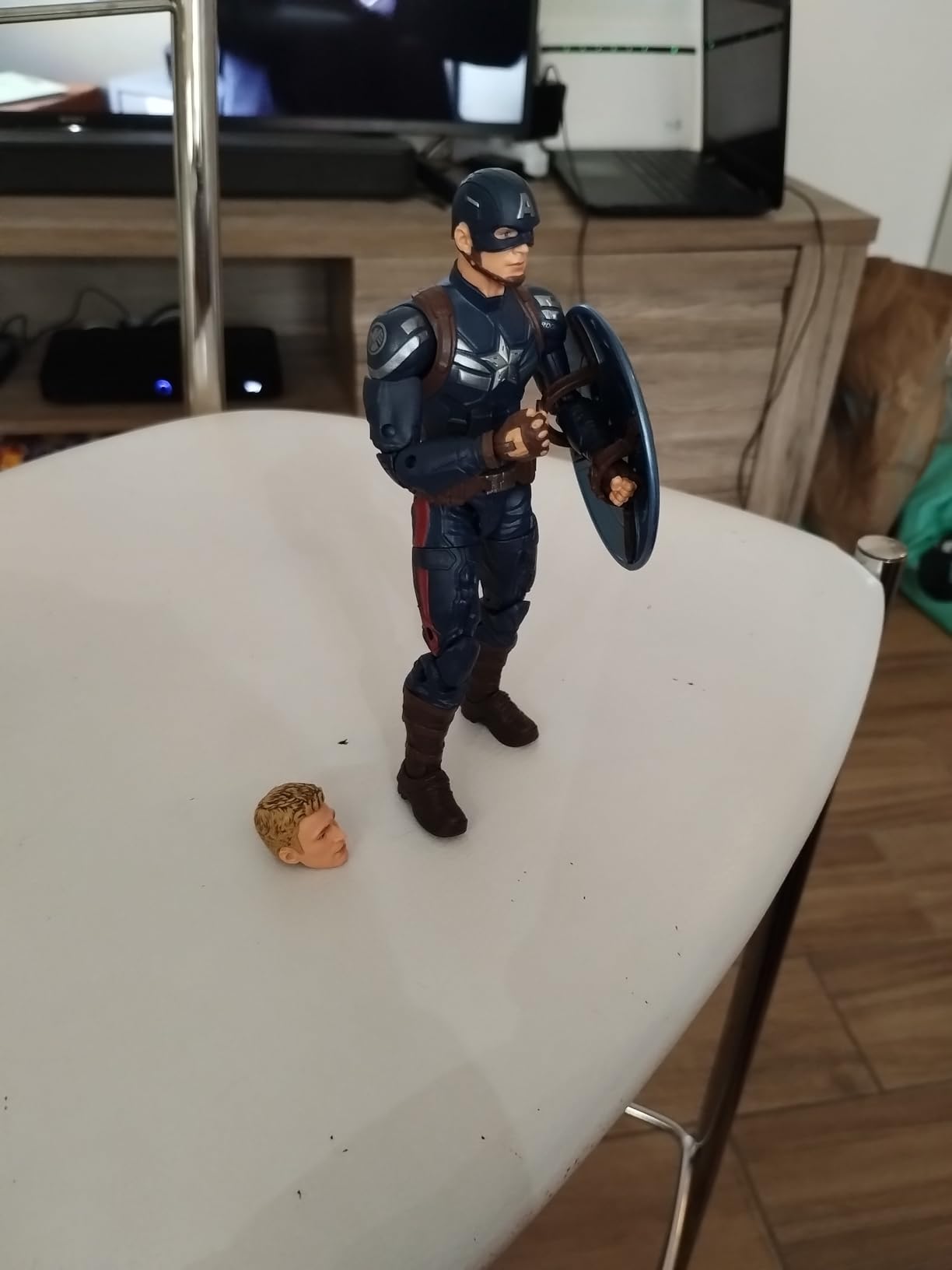 Hasbro Marvel Legends Series, Action Figure da 9,5 cm di Mr. Fantastic della Retro 375