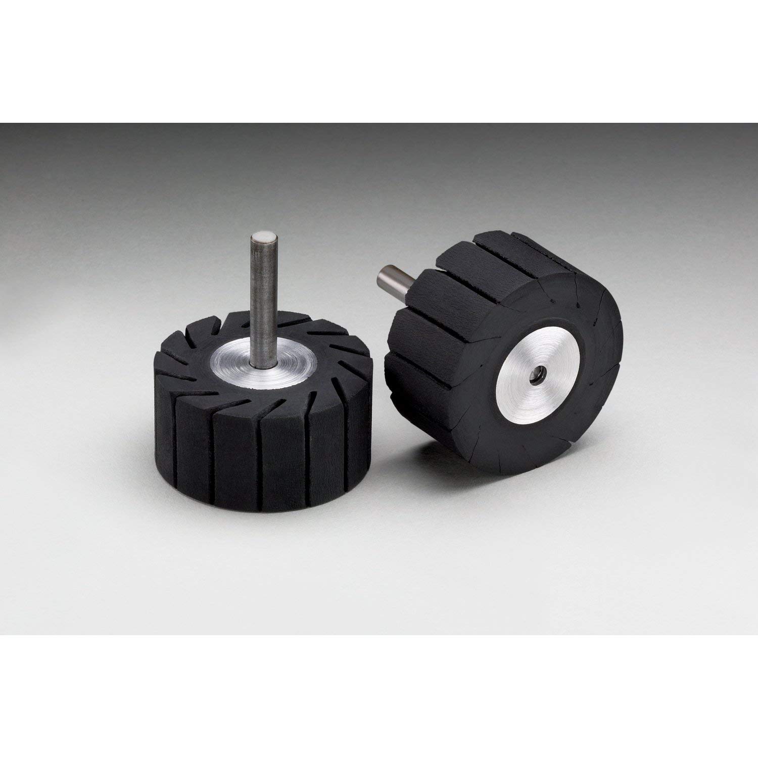 3M Rubber Slotted Expander Wheel 28348, 5 in x 3-1/2 in 5/8 in Arbor Hole, 1 per case