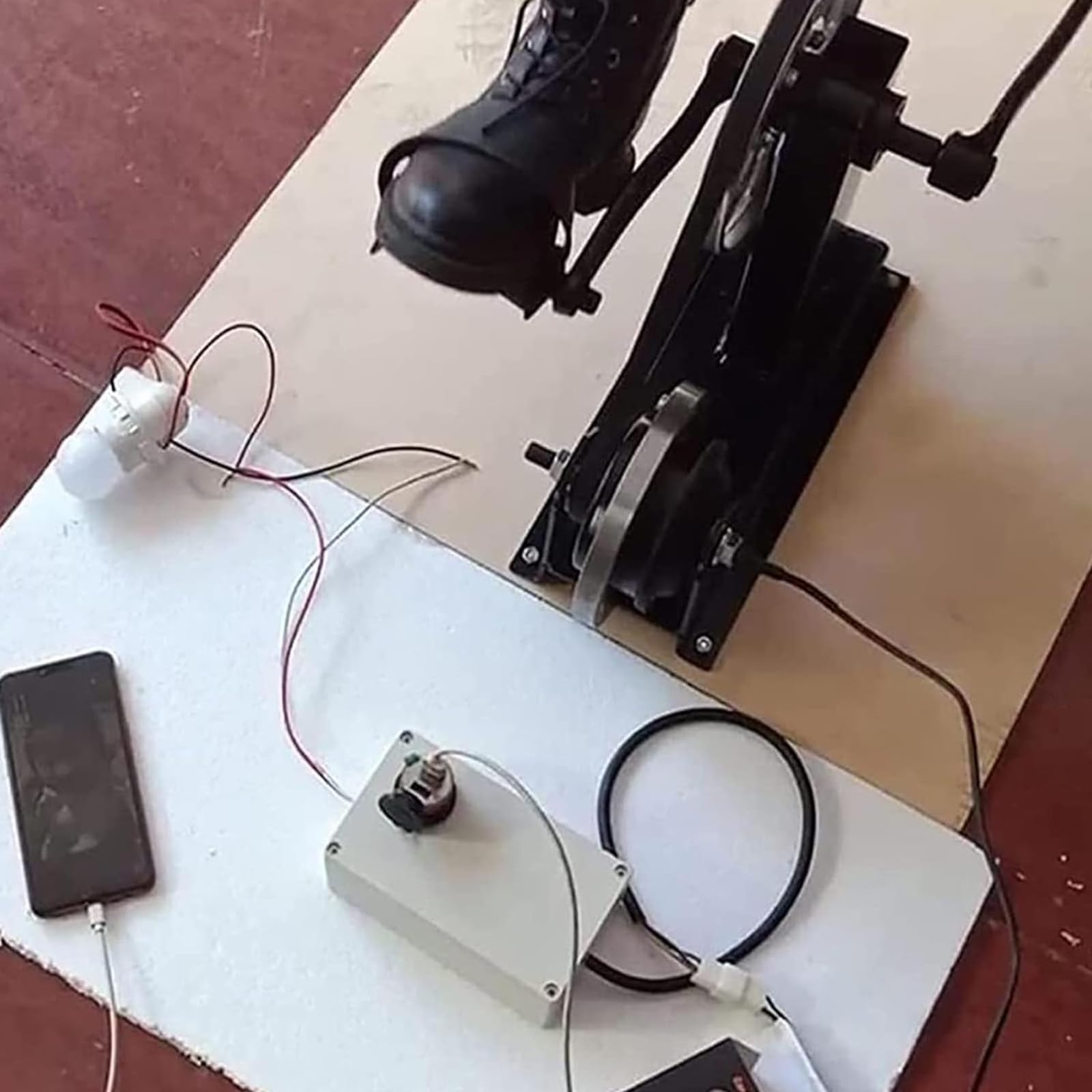 Generatore portatile di emergenza, generatore di energia a pedale, trasmissione a cinghia silenziosa a basso rumore, adatto per uso domestico e turistico