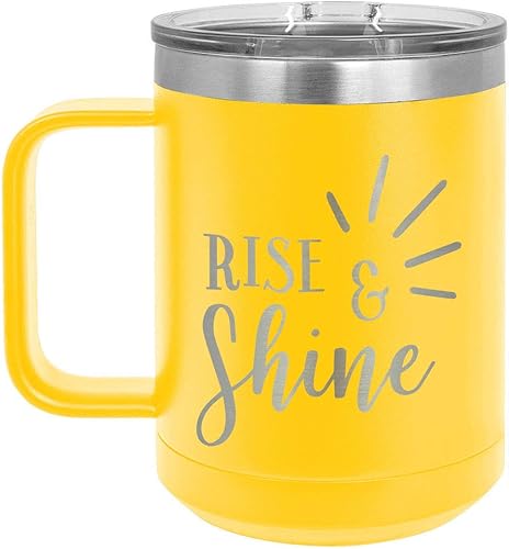 RISE AND SHINE Taza de café amarilla de 15 oz con tapa deslizante | Taza de café de viaje aislada | Ideas de regalo únicas de mujeres u hombres |