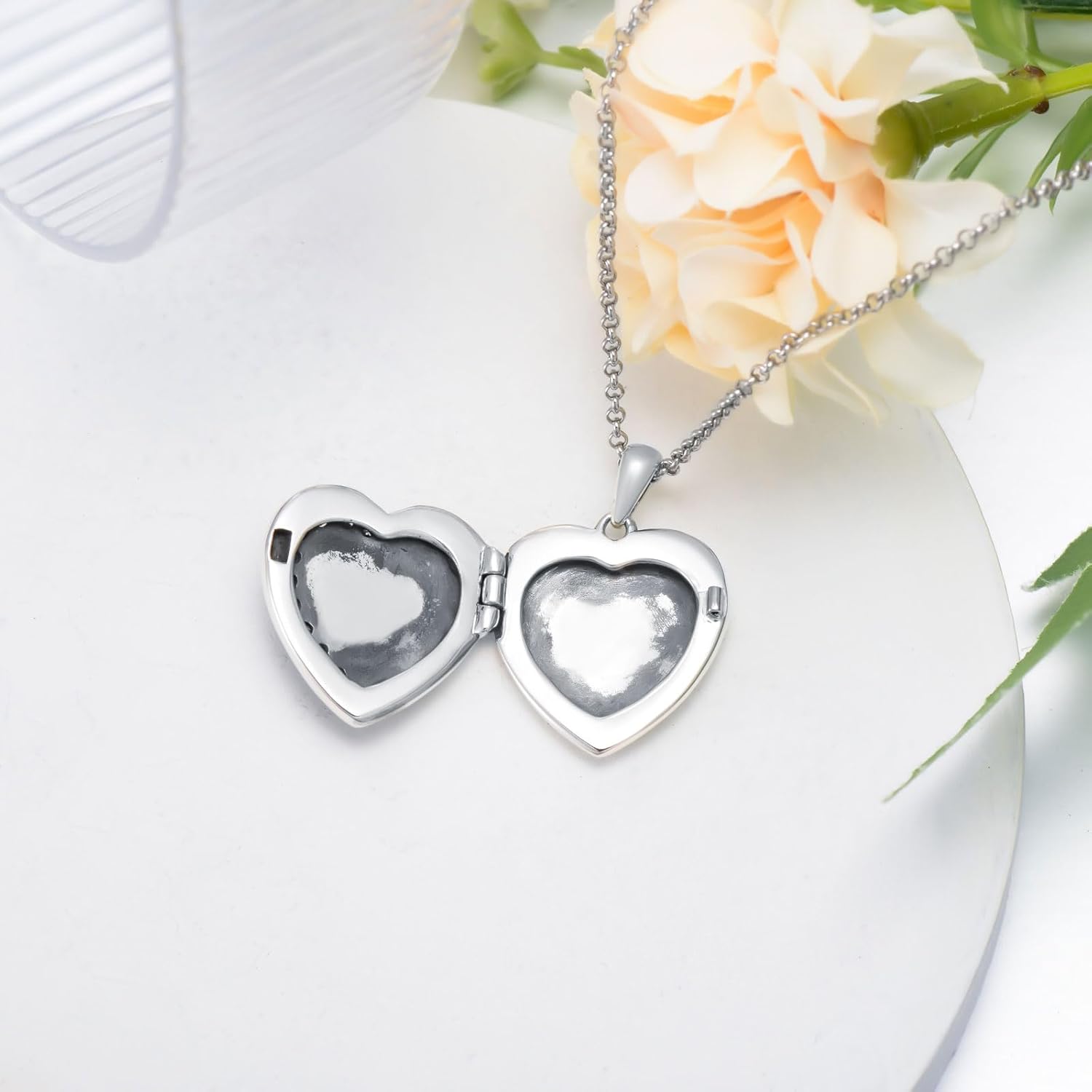 PROESS Sterling Silver Heart Locket Necklace with Blue Crystal Flower Lockets for Women that Hold 2 Pictures