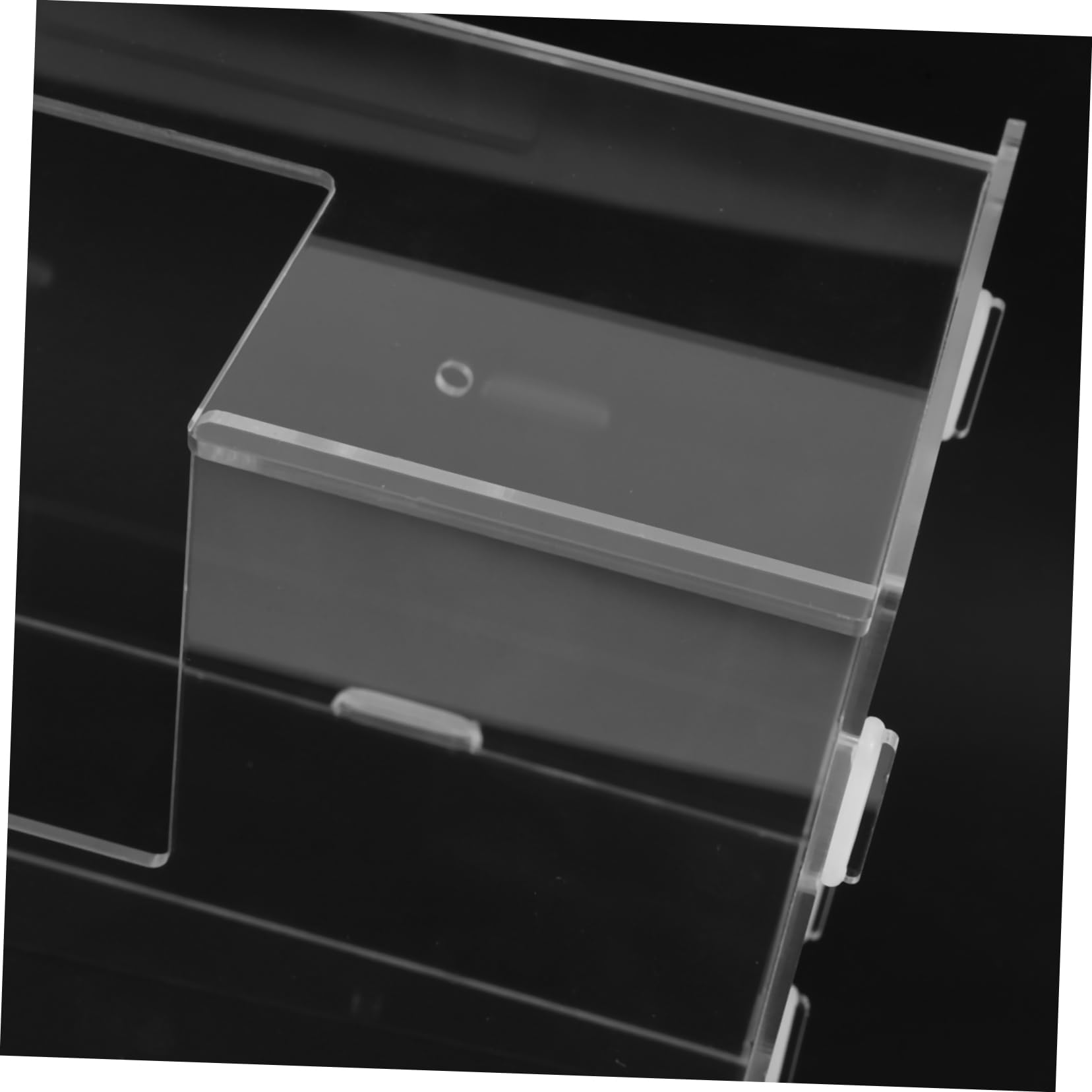 Toyvian Comedero para Conejos Acrílico Resistente Ranura para Heno Grande, Almacenamiento Espacioso, Diseño Caja de Arena Integrado, Adecuado para Cobayas y Pequeños Roedores