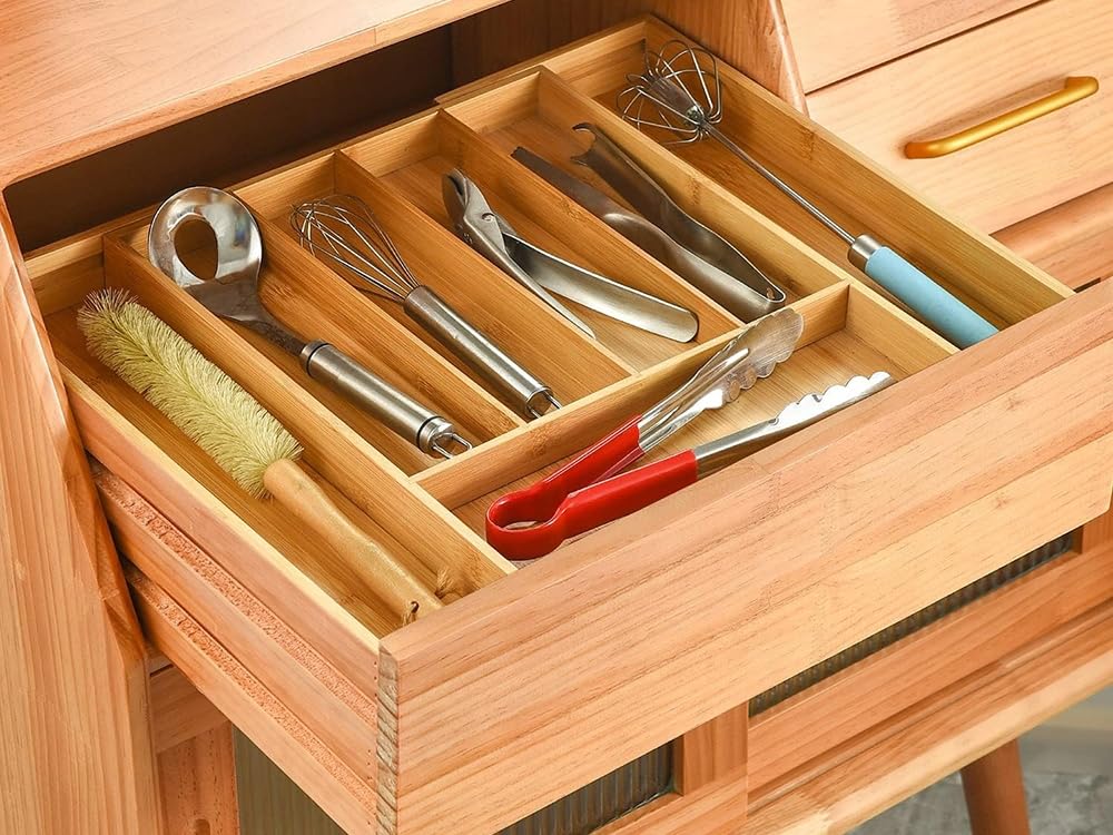 Organizer in BAMBU' Cassetti Posate, 7 Scomparti, Estensibile Fino a 39x37 Cm, Organizzatore Vassoio Cassetto Espandibile Utensili, Posate Utensili Ordine in Cucina, Coltelli Forchette Cucchiai,