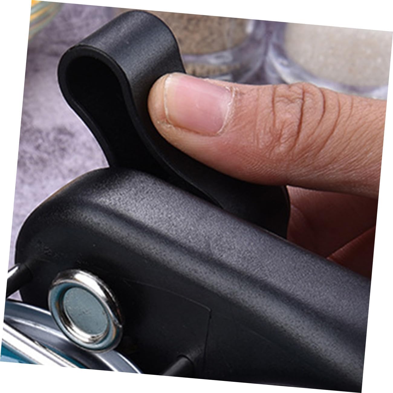 SHOWERORO Professional Bottle Opener Safe Plastic Grips Handheld Can Opener for Easy Use