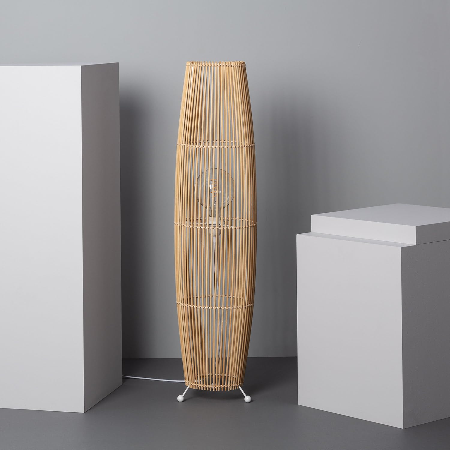 LEDKIA LIGHTING Lampadaire Bambou Komu Naturel