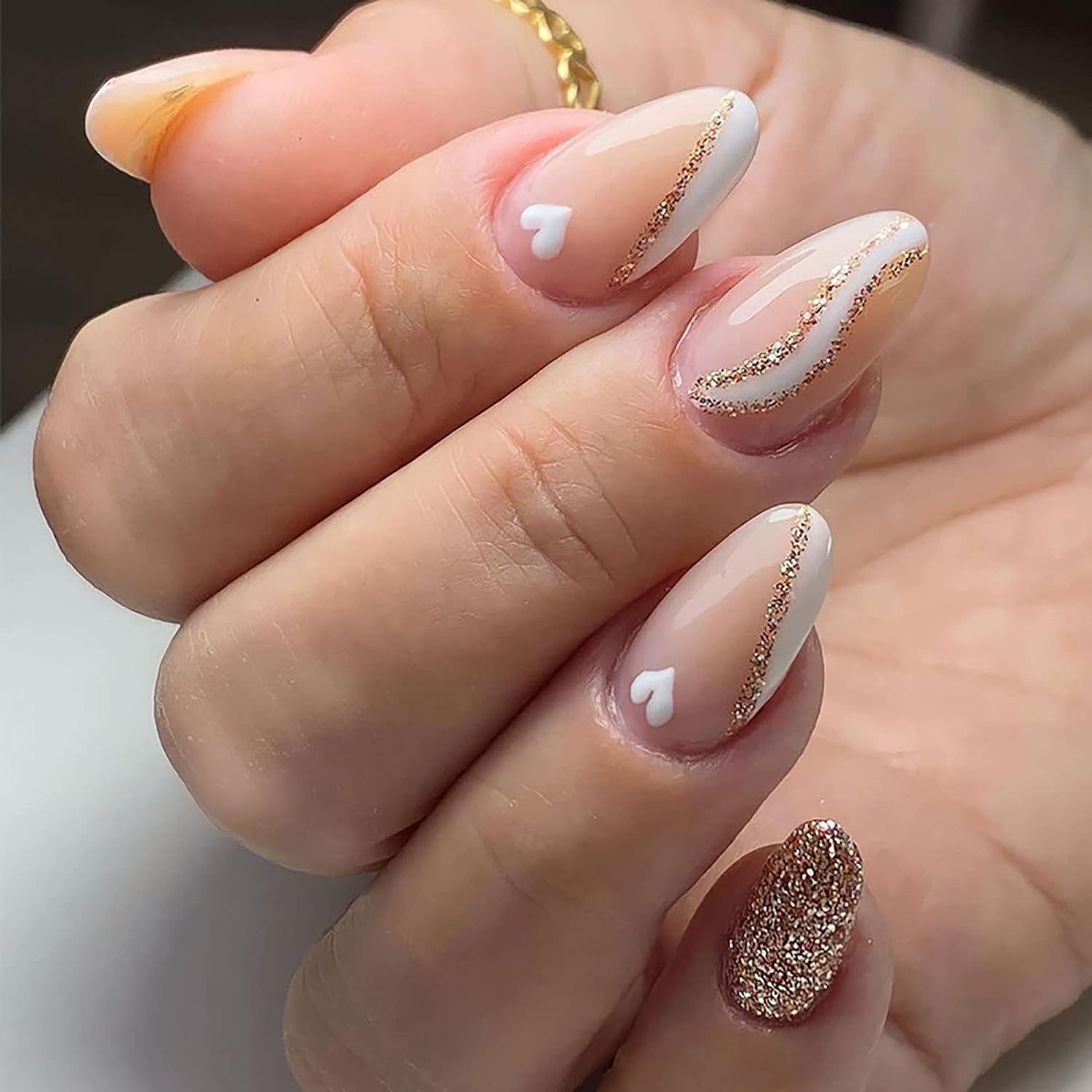 24 Reusable Artificial Fake Nail Set| Peach White Heart Design With Golden Glitter Nails| Lightweight & Long Lasting| Easy To Use| Quick Fix For Festivals & Special Occasions