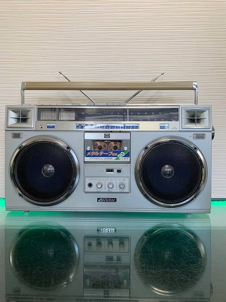 Victor RC-M70 Victor FM/AM Stereo Radio Cassette Boombox
