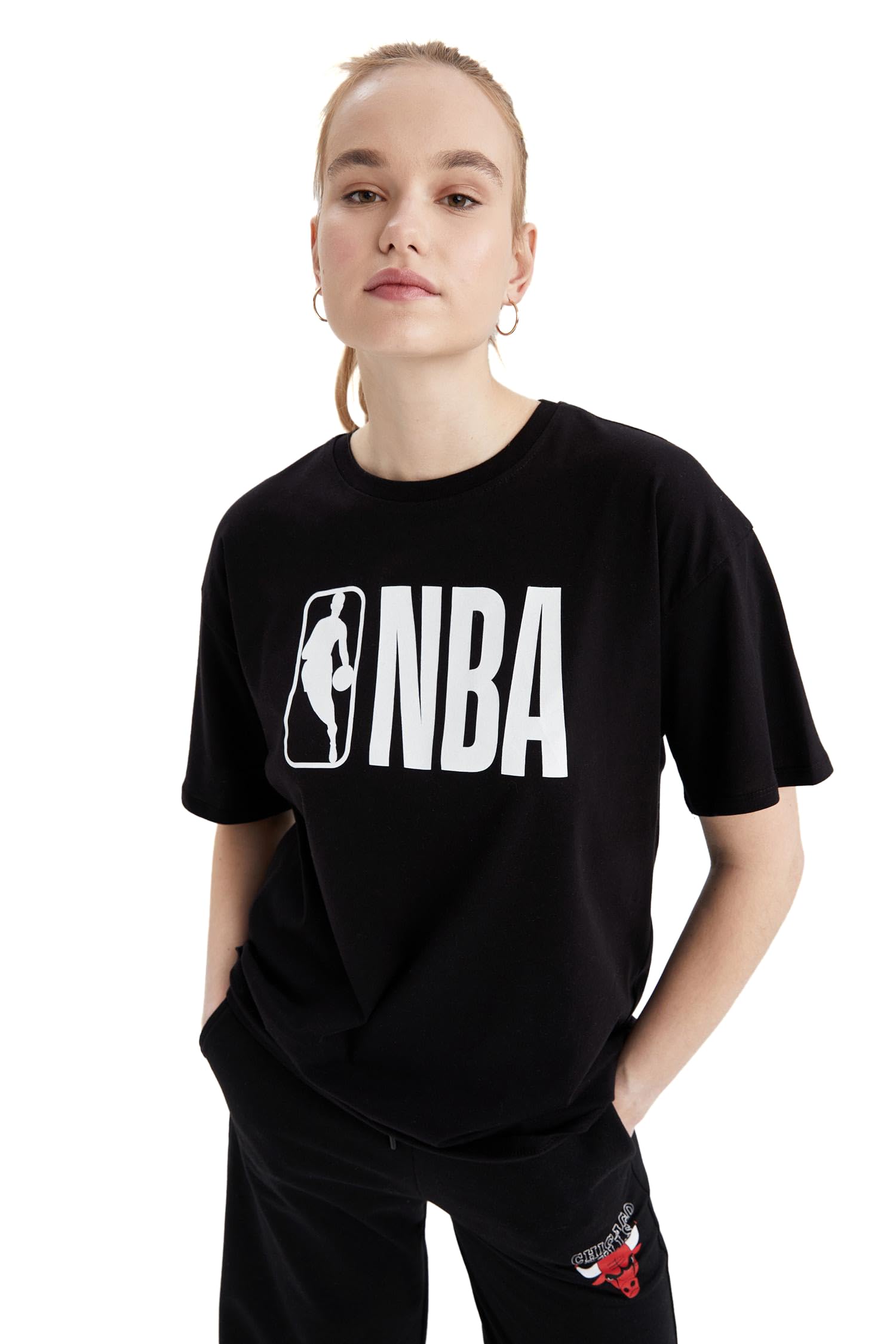 Kadın DeFactoFit NBA Lisanslı Oversize Fit Bisiklet Yaka Kısa Kollu %100 Pamuk Tişört