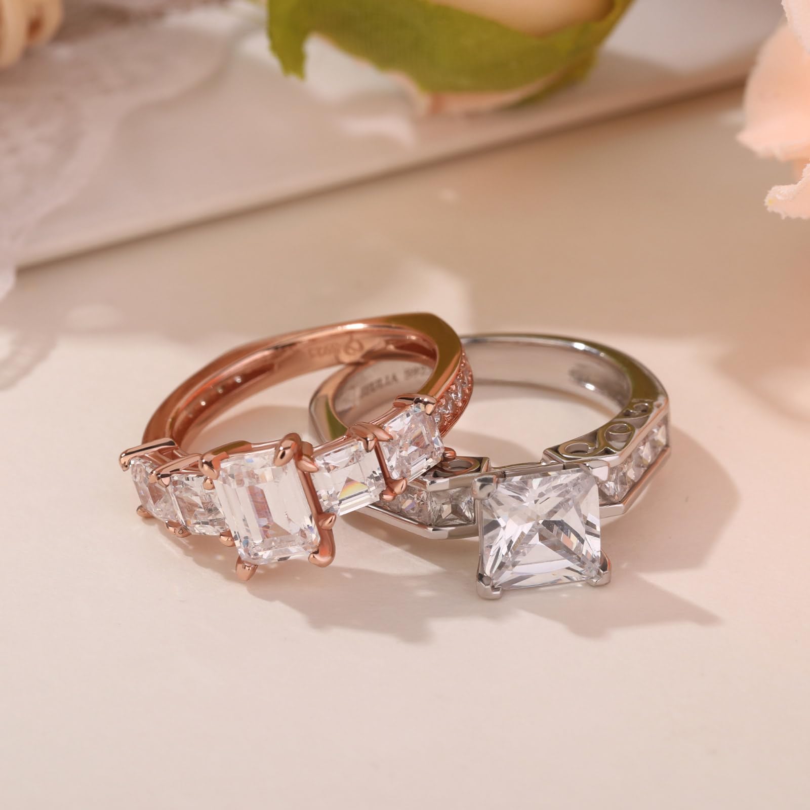 Jeulia Anillo de compromiso de diamante de Eternity para mujer: plata de ley con corte princesa de 4 puntas, anillos de circonita, joyas de aniversario con caja de regalo
