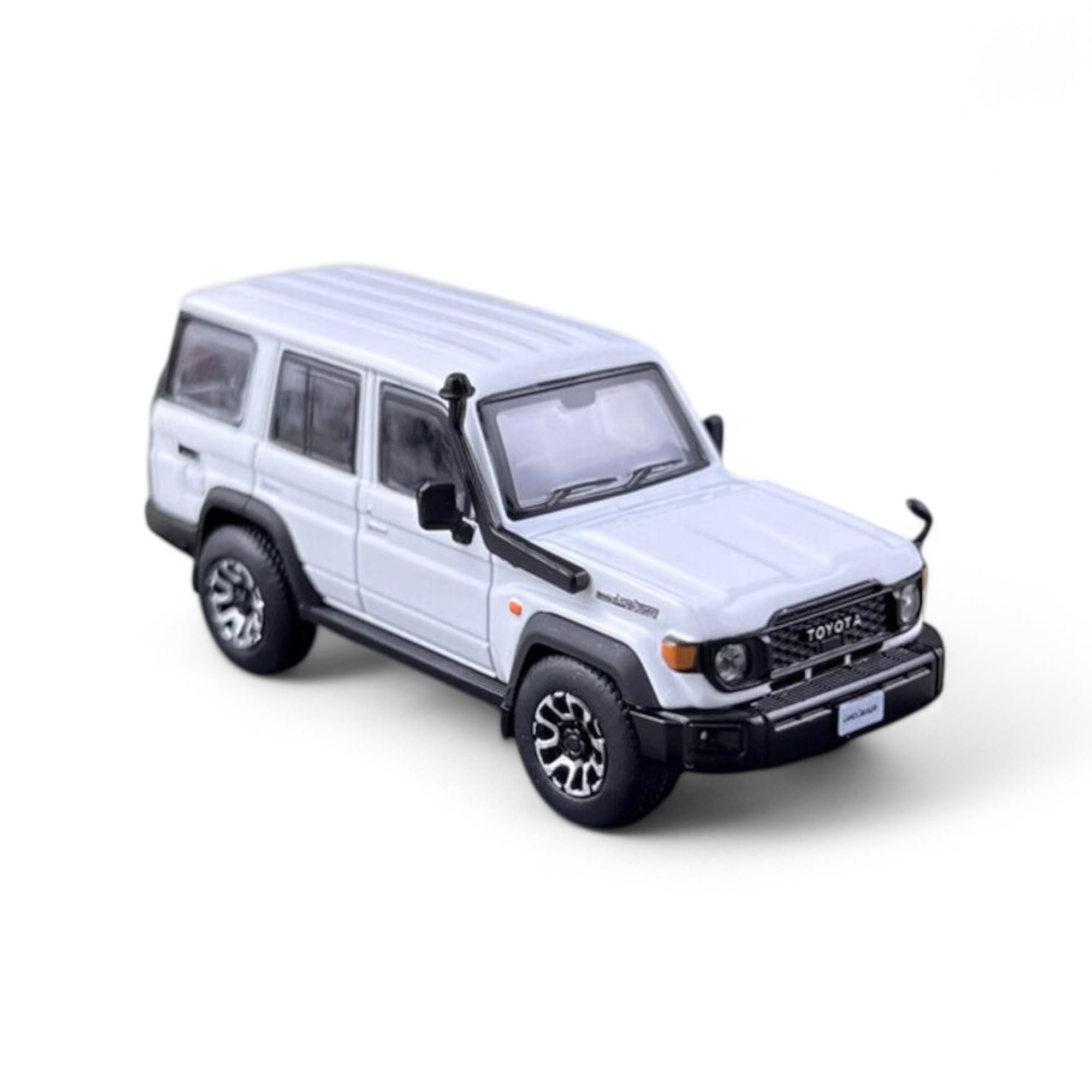 1/30 トヨタ ランクル70 スーパーホワイトII Toyota Land Cruiser 70