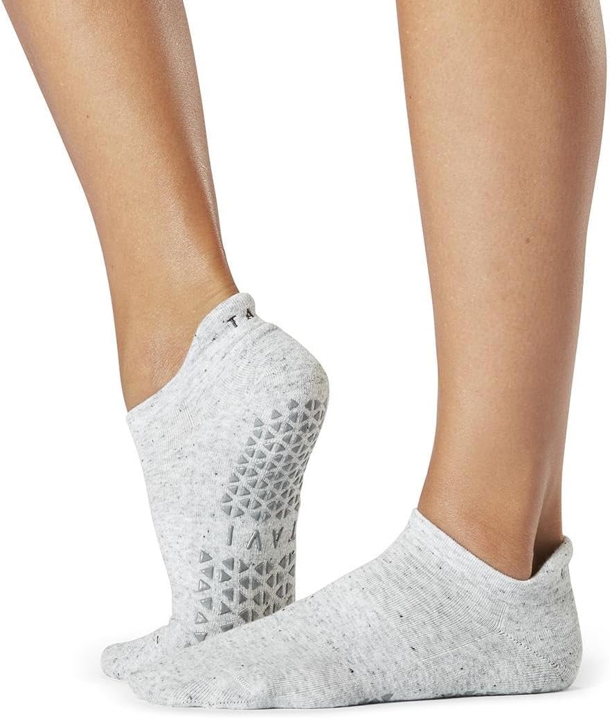 Savvy Pilates Socks - Non-slip Grip Socks for Women for Yoga, Barre, Dance with Grippy Sole, Heel Tab and Arch Support,