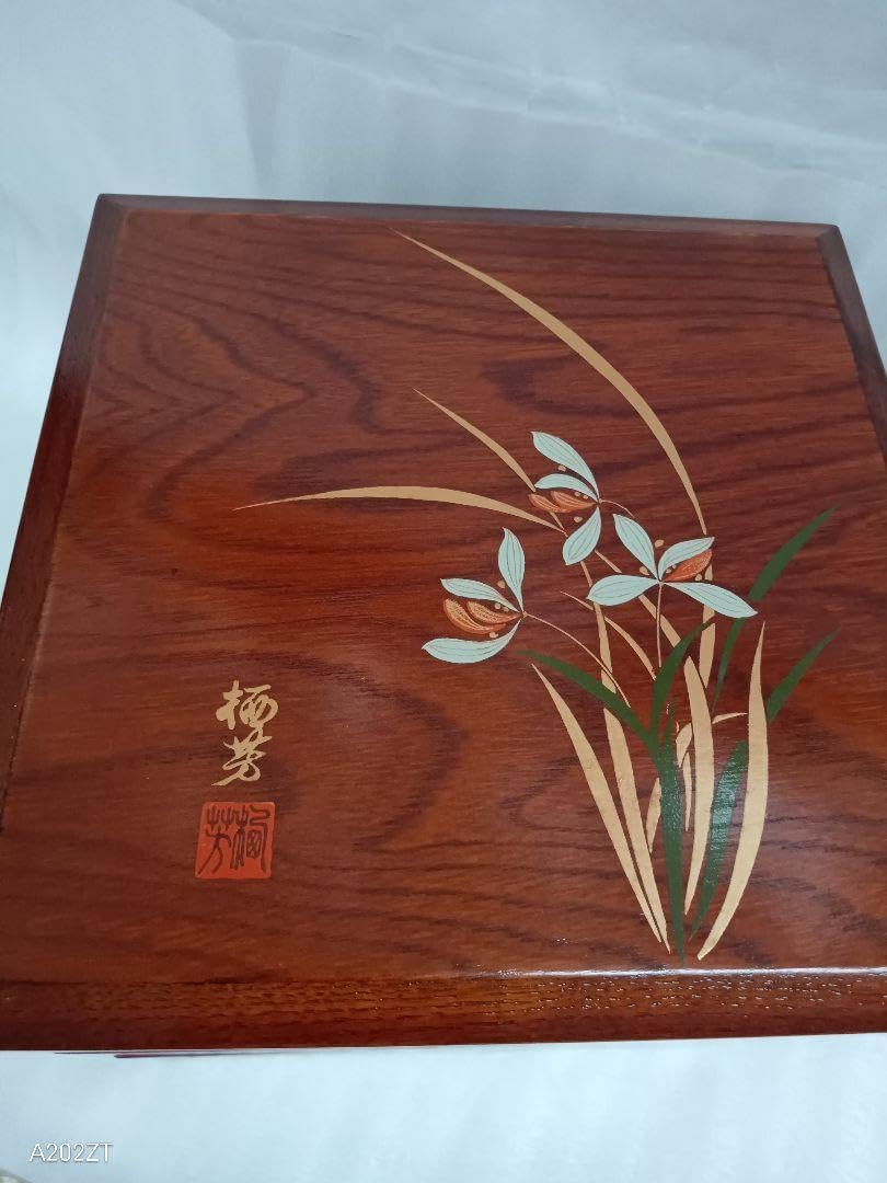 金粉装飾の2段重箱 木製 特製 漆塗り 金粉装飾の2段重箱 木製 特製 漆