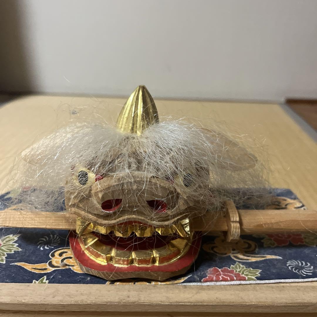Amazon.co.jp: 加賀一刀彫 獅子頭（金箔塗） : おもちゃ
