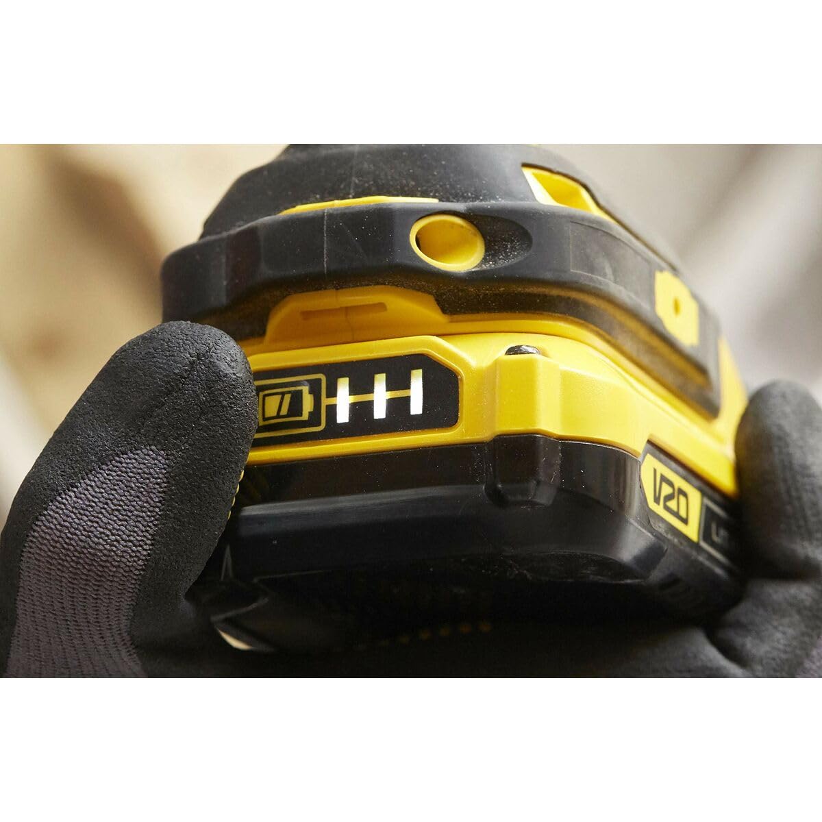 STANLEY FATMAX SFMCF810D2K-QW - Atornillador de Impacto 18V, Motor Brushless, 170 Nm 3500 ips/min, 1 Maletín 2 Baterías 2Ah 1 Cargador Gama FATMAX V20