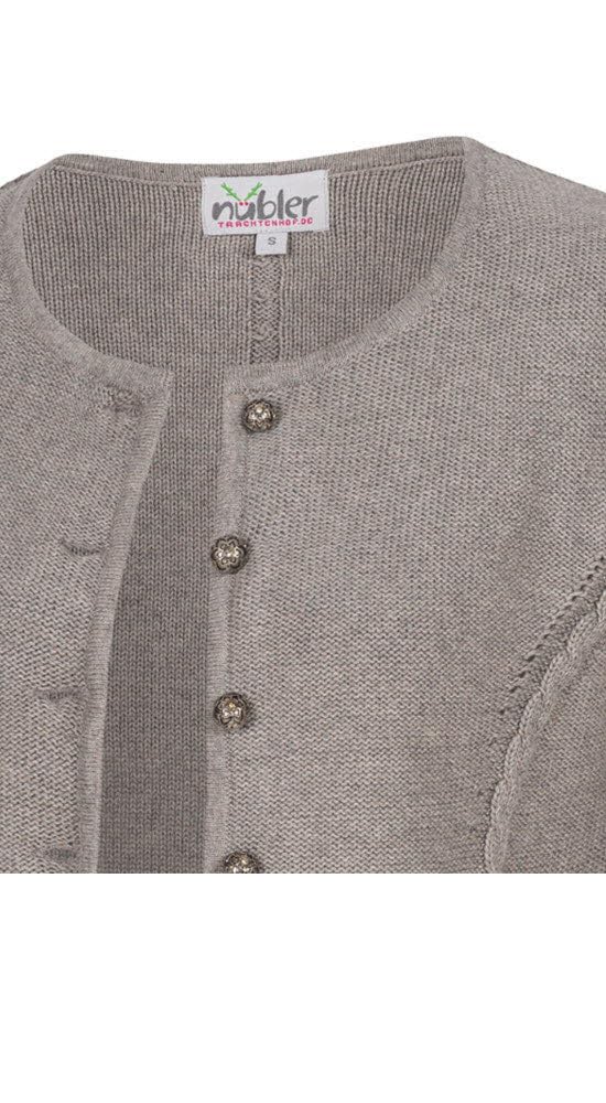 Nübler Strickjacke Amira Trachtenjacke für Damen - Cardigan mit Knöpfen und Rundhalsausschnitt aus Baumwolle.