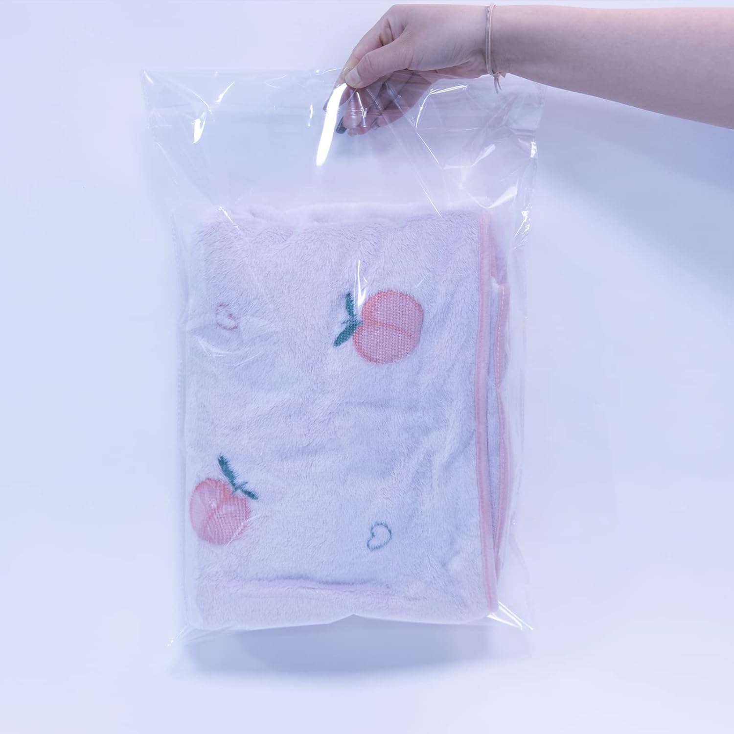 iMailer - 200 Count - 12" x 18" Clear Cellophane Bags Self Seal- Cello Large Resealable Plastic Poly Bags for Clothing, T-Shirts, Pants - Image 6