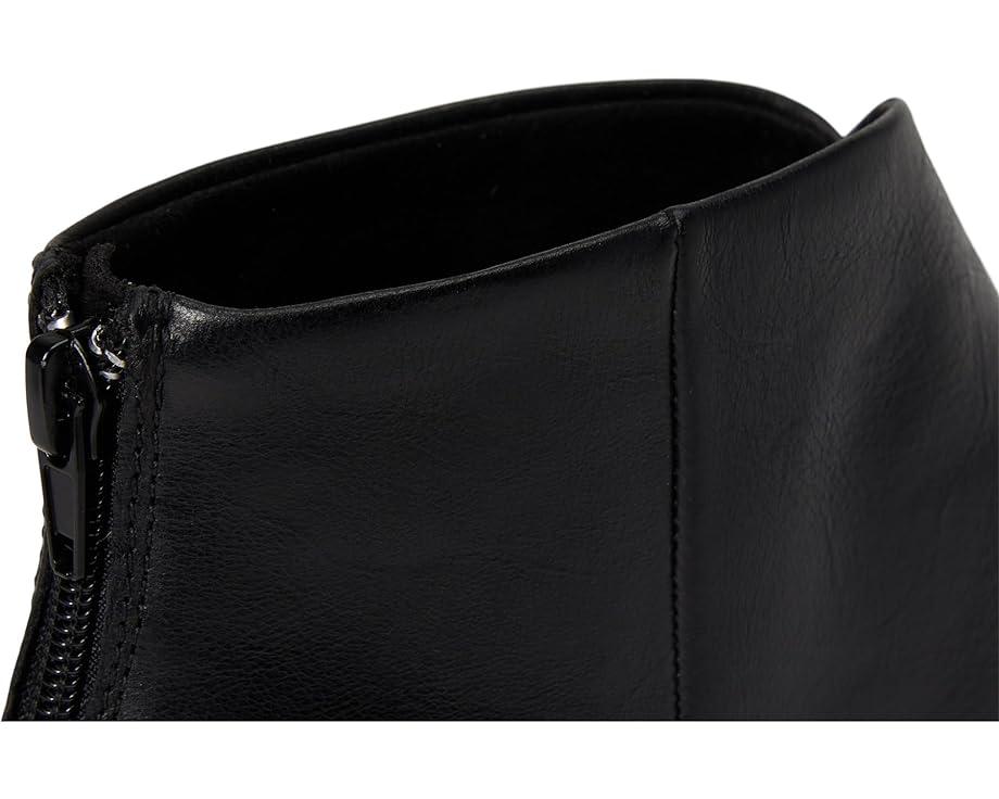 Born Kalie - Right View