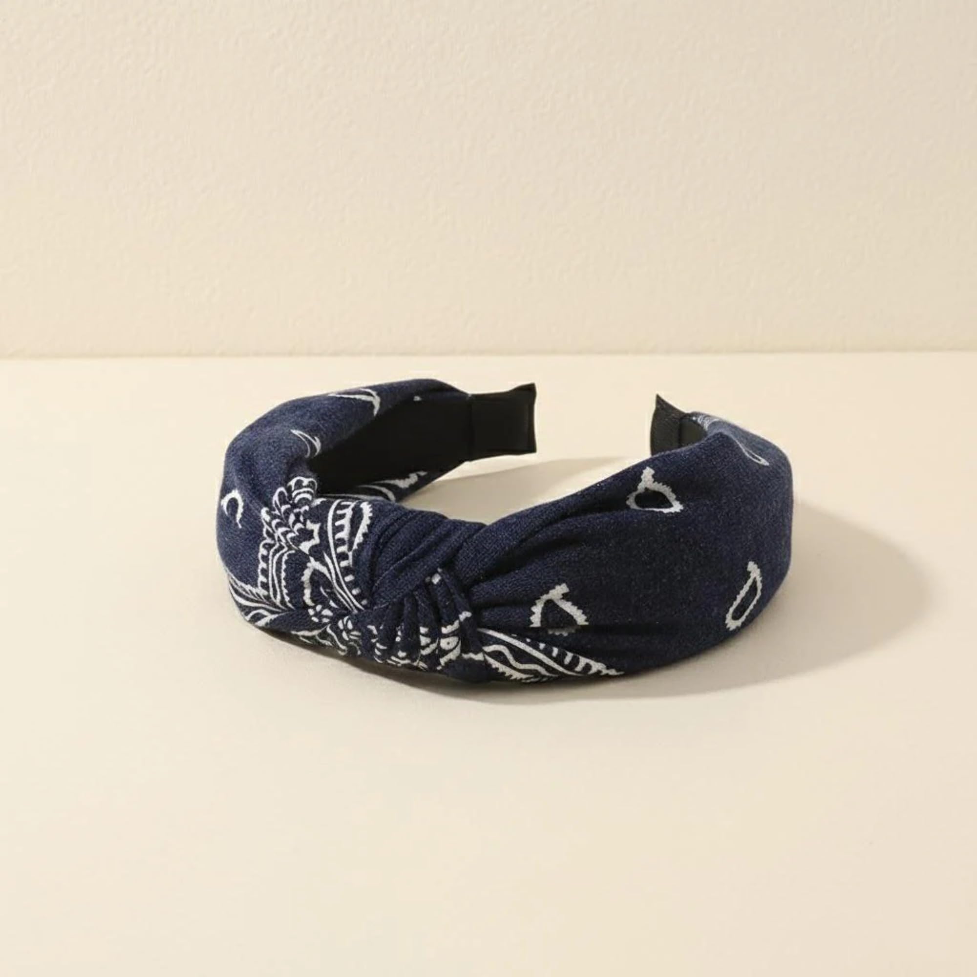 Wide Cloth Bow Headband with Leaf Pattern, Decorative Hair Hoop for Casual Outfits, Parties and Everyday Styling