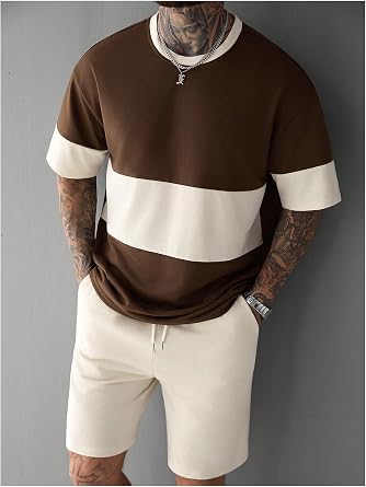 WDIRARA Men's 2 Piece Short Sets Graphic T Shirts and Drawstring Shorts