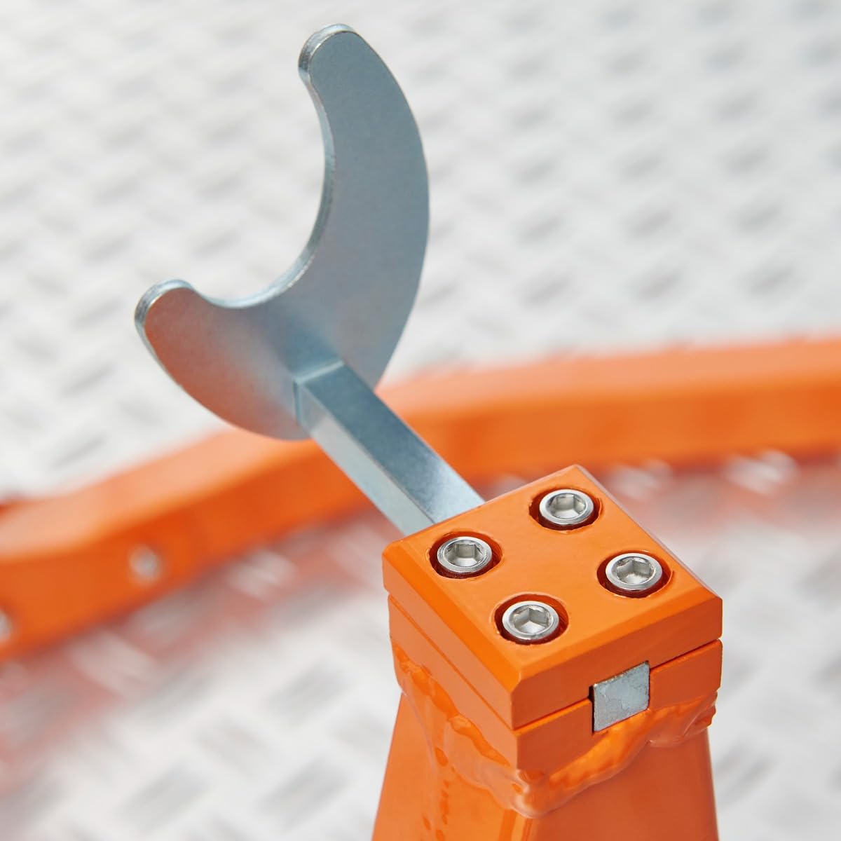 Motorrad Ständer Hinterrad Montageständer MotoGP - Orange - Aluminium 3 kg, Hebekapazität 250 kg, Verstellbar 24–36 cm, Kompatibel mit Bobbins M6 M8 M10 M12
