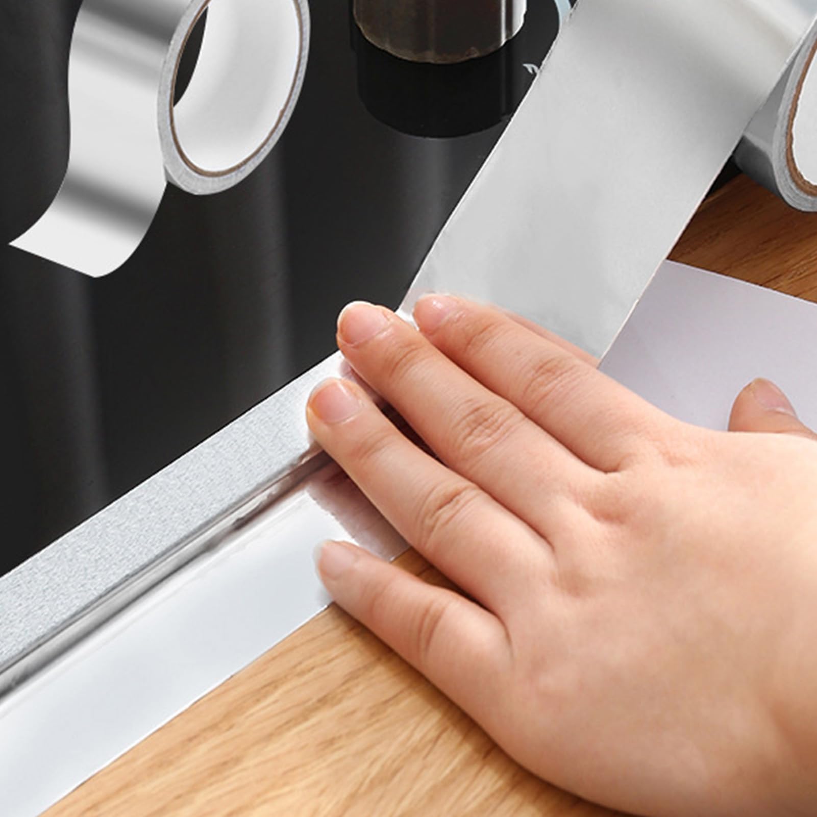 Jwthee Bath & Kitchen Caulk Tape Sealant Strip, Sealant Strip Oil Proof Water Resistant Self Adhesive Caulk Tape for Kitchen Bathroom Countertop