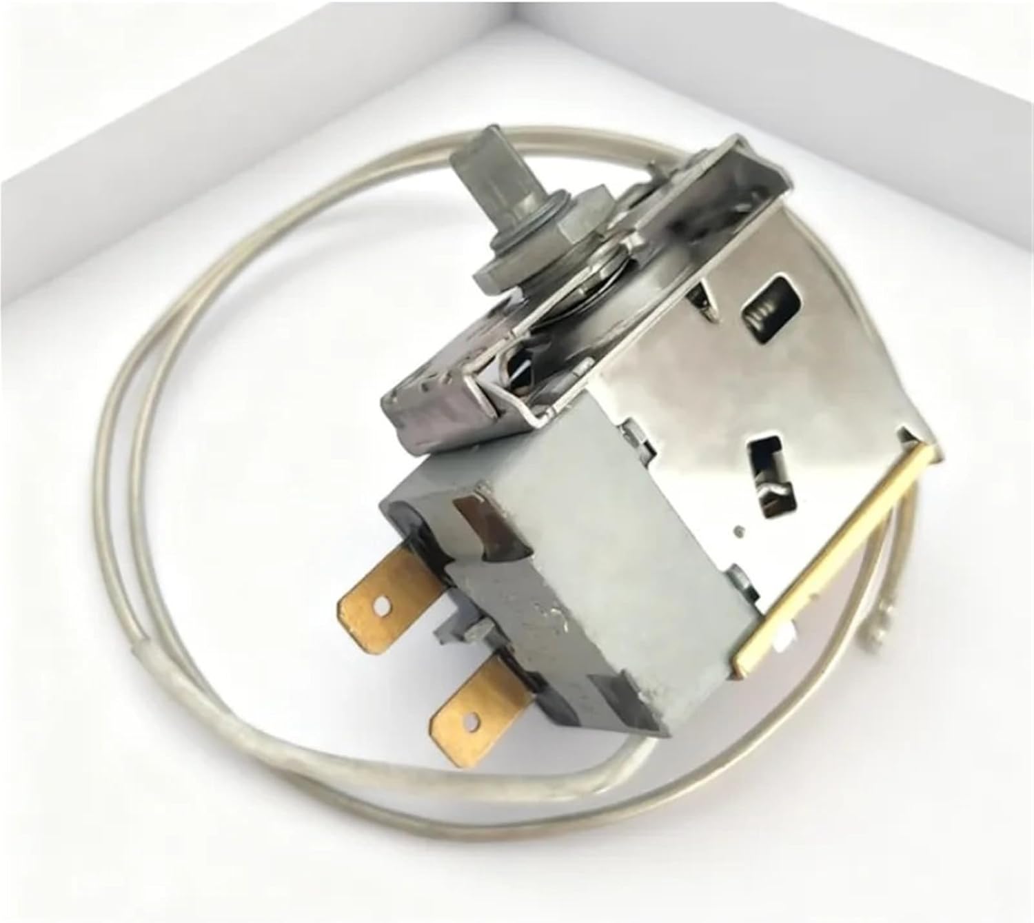 Refrigerator Compartment Controller Replacement Part，Compatible for Xinfei，Refrigerator Thermostat WDF28B Screw Type Two-Pin
