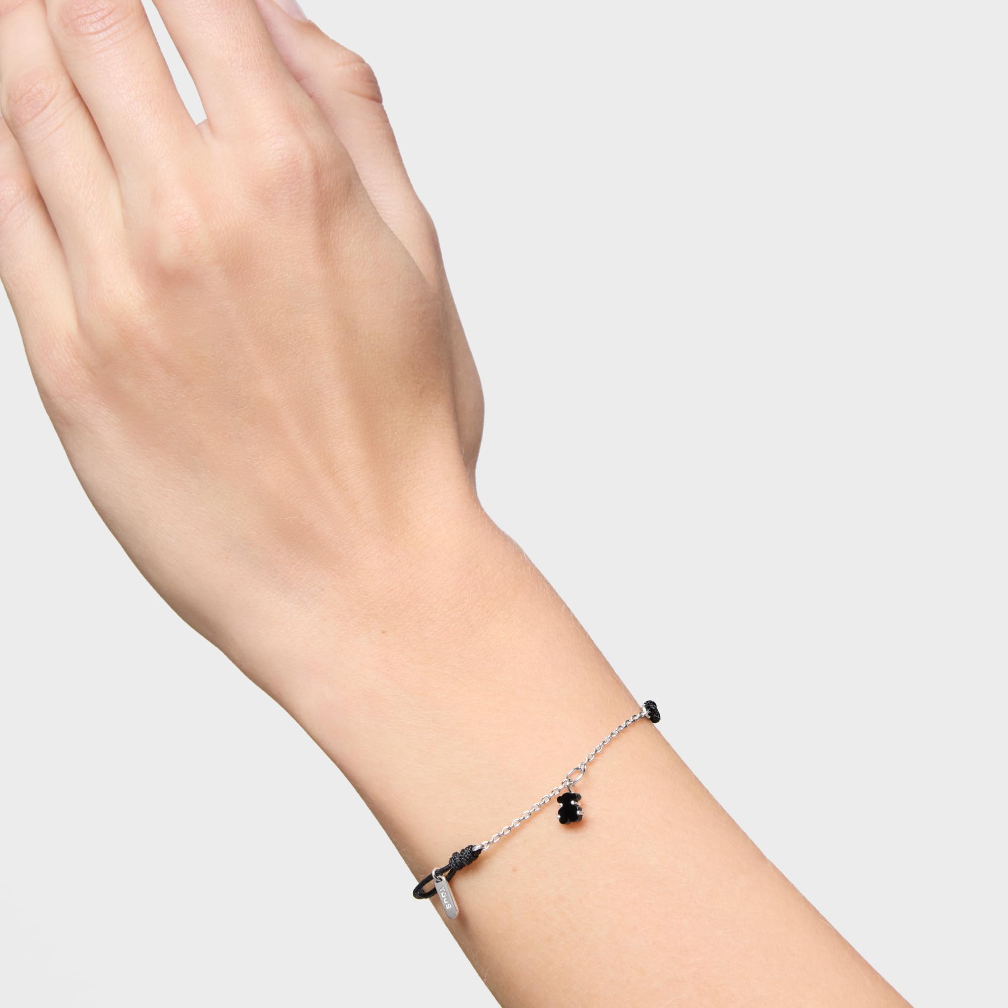 TOUS Pulsera de Plata de Primera Ley y Cordón con Motivo Oso en Ónix para Mujer, 16cm de Largo, Colección Mini Color