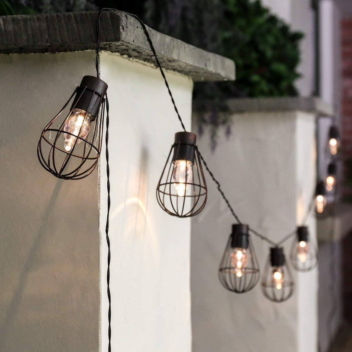 Outdoor String Light,SUAVER Waterproof 10LED Light Bulbs with Metal Lantern Solar Garden Light,Ambience Decorative Light Vintage String Lights for Café,Yard